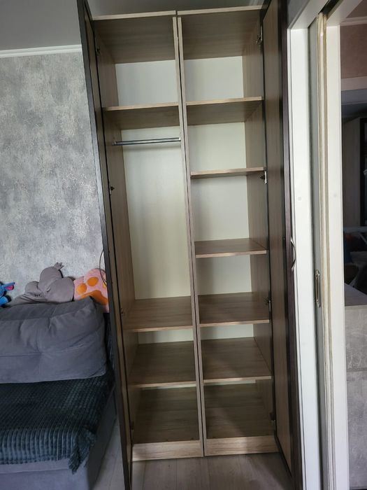 Шкафы 2 штуки пиналы