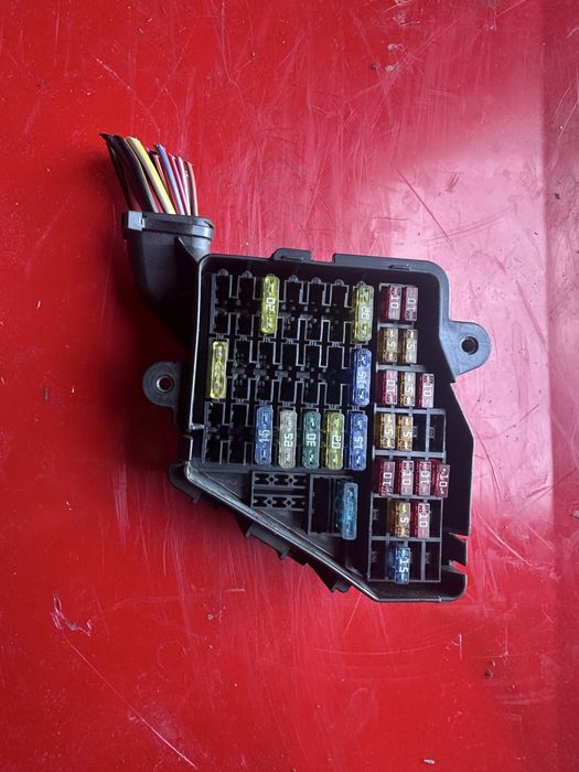 Бушониера Audi A4 Seat Exeo