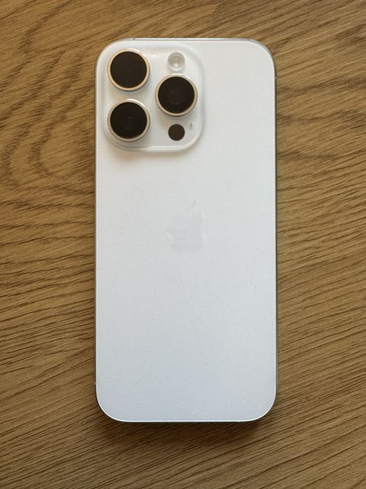 Iphone 16 Pro 256GB гаранция до 01.10.2026