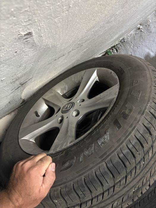 Продам диски с резиной 215*65*R16