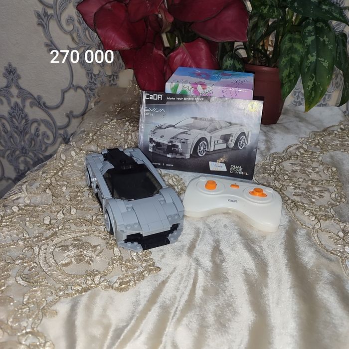 Лего,собиралось один раз ,все детали на месте