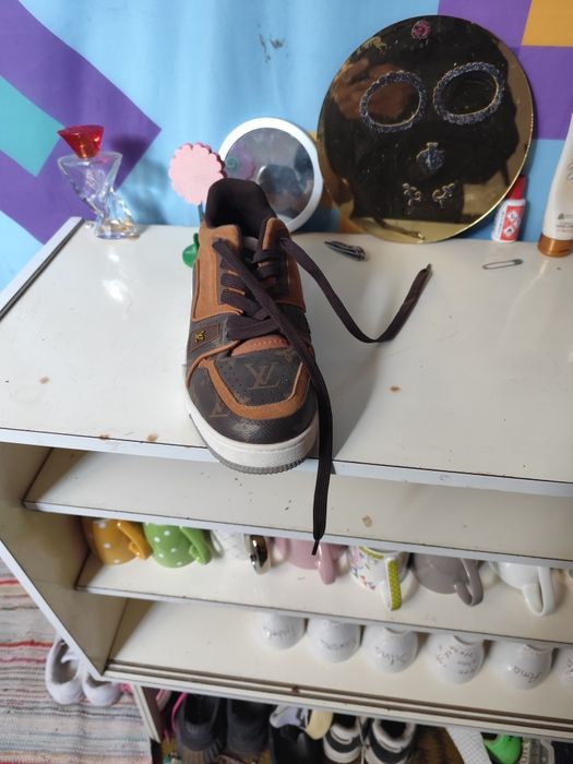 Adidași bărbați Luis Vuitton