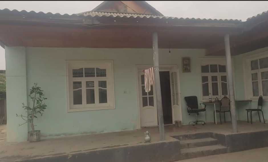 СРОЧНО Продам свой дом 11 сотых 
или 4 сотых земляная участка для дома