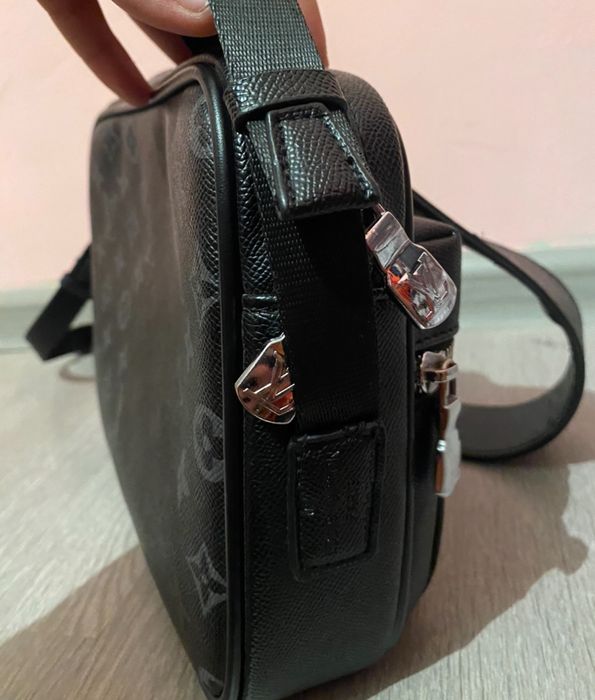 Луивитон барсетка сатылады