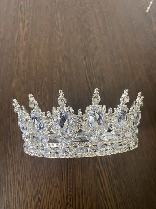 Coroana pt tort din metal