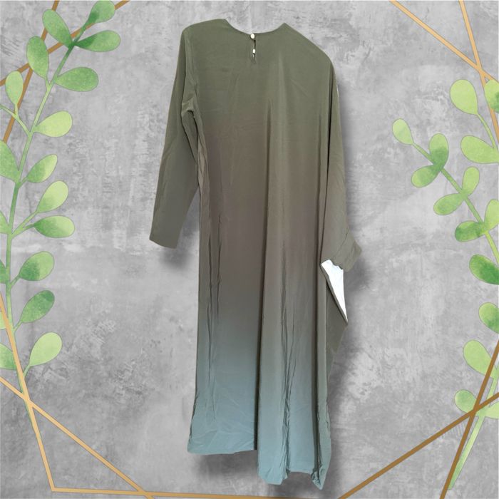 Длинное платье с декором