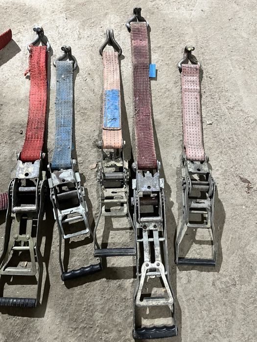 стяжные ремни.