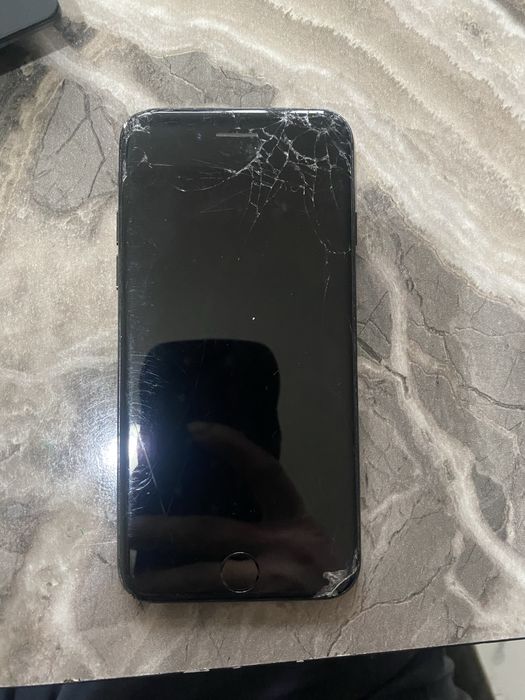 Iphone за части.