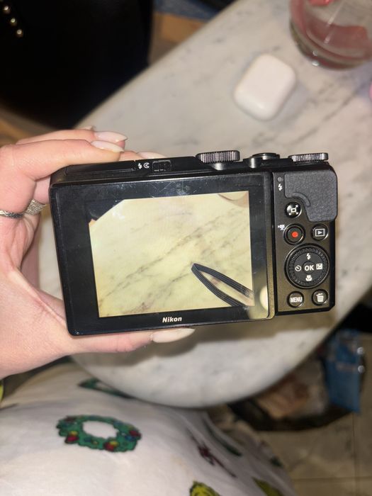 Camera digitala Nikon COOLPIX A900