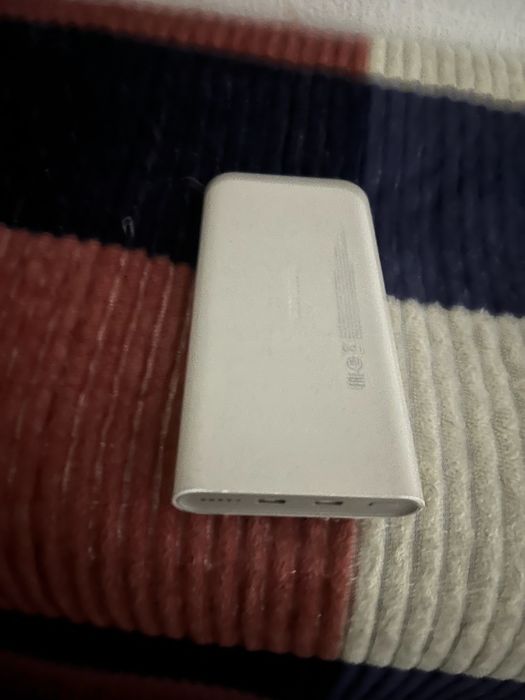 Оригинал поуэрбанк