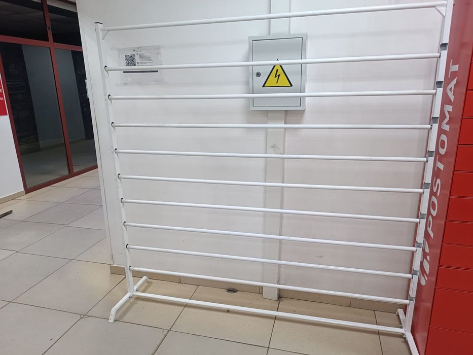 Продам стойку для клеёнки