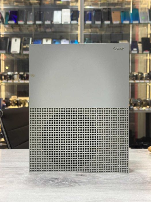 Конзола Xbox One S 1TB