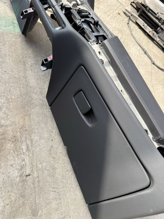 Кожено табло bmw g20 g22 g80 g82 бмв г20 г22 г80 г82 арматурно табло