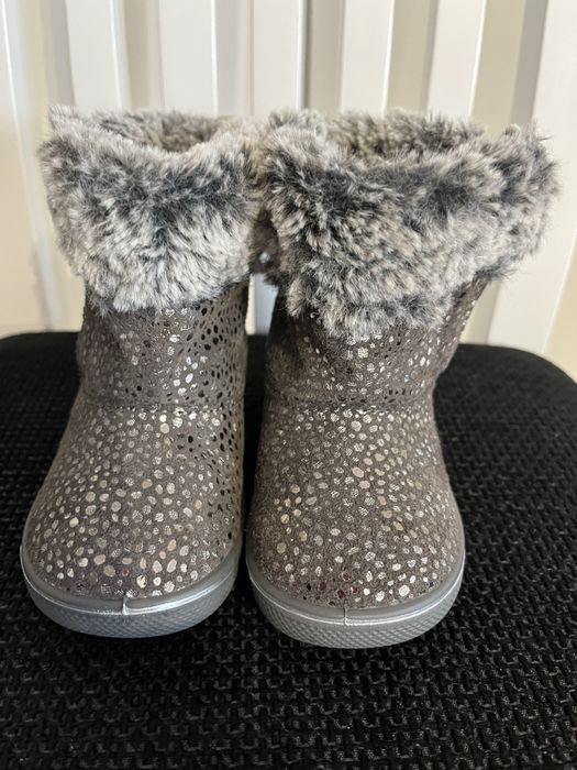 Vand cizme fetite marimea 20