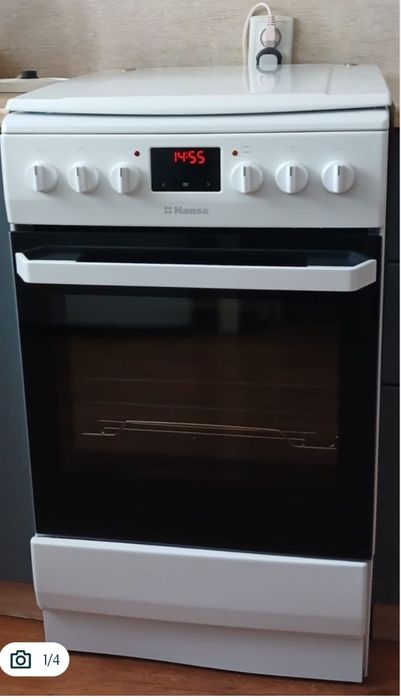 Продам электрическую плиту фирмы Hansa