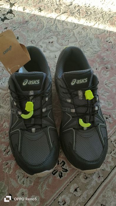Продам красовка ASICS