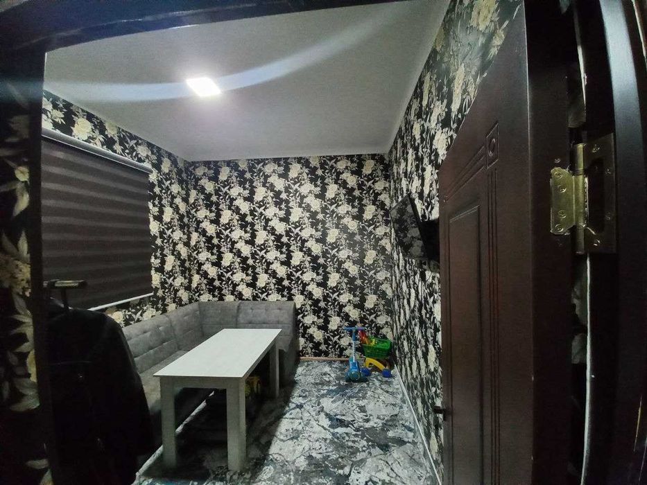 Navoiy shaxar 7 etajka 2-etaj 55 kvadrat  2 xona 450 mln ipoteka bor