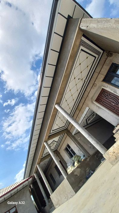 Tunikabond va Travertin