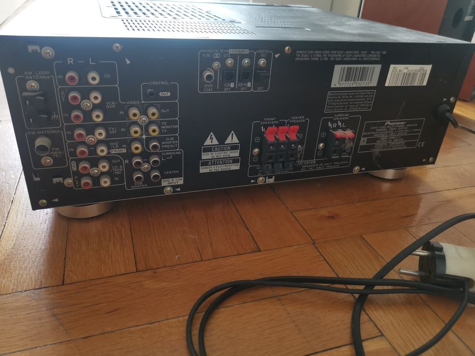 Pioneer усилвател