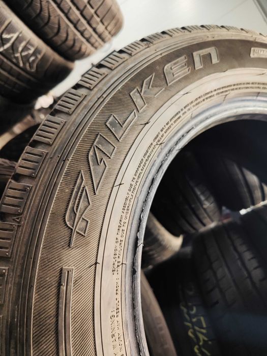 2бр.зимни гуми 205/65/16C Falken