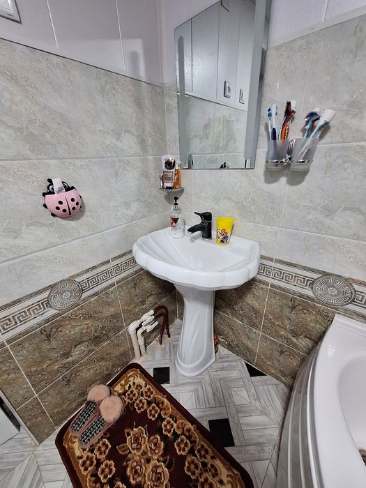 Sroshno hovli sotiladi