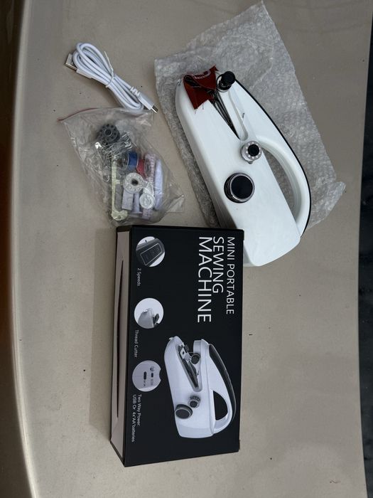 Masina de cusut electrica portabila,Kit complet,Noua
