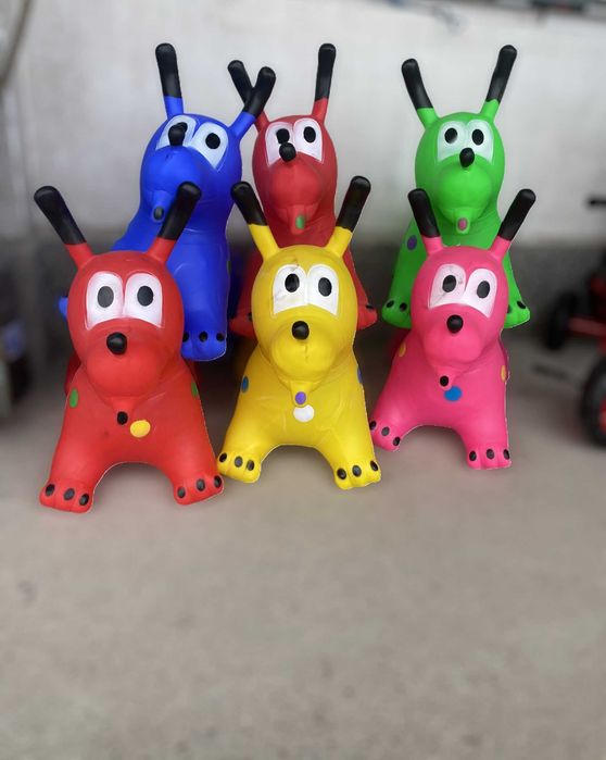 Гумено куче за скачане яздене и баланс за деца