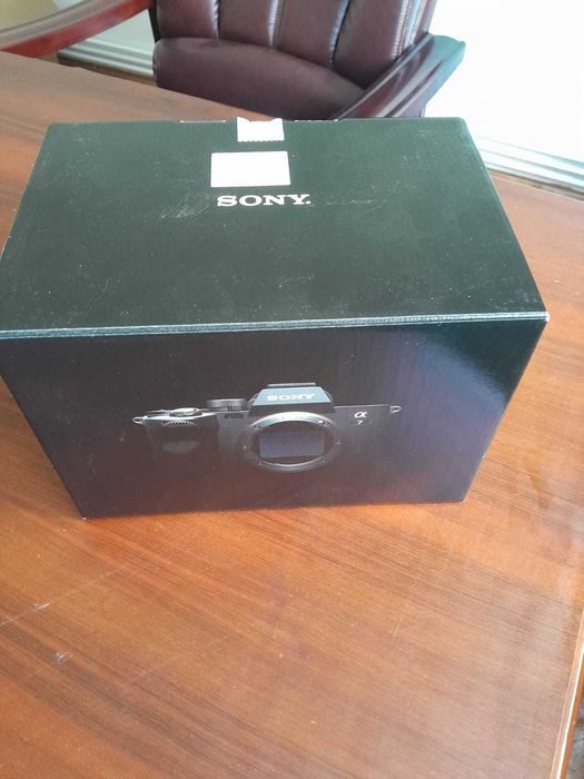 Sony A7 IV (NOU SIGILAT, 0 cadre, garanție F64), Sigma 24-70mm f/2.8, etc.