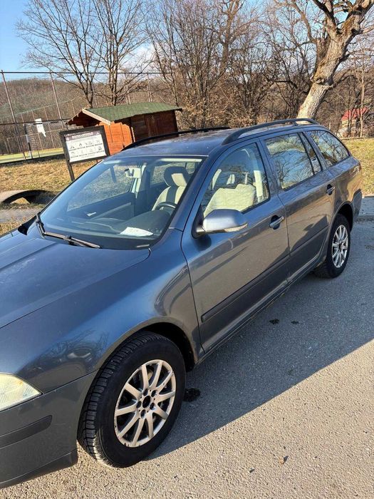 Skoda Octavia fiabila, spatioasa, motorul functioneaza perfect