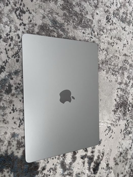 Мак бук 13 air m2