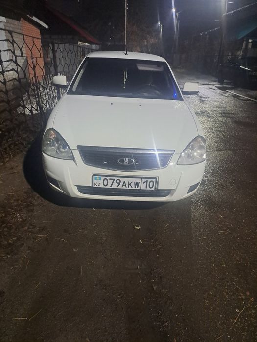 Приора 2012года комплектация люкс