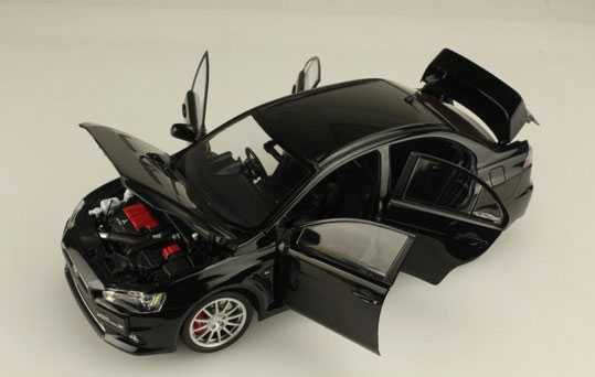1:18 Mitsubishi Lancer Evolution X black.