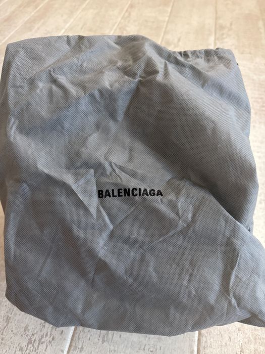 Balenciaga track