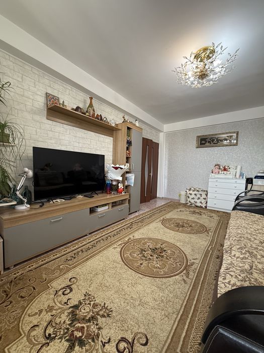 Новостройка. Продам  2-ух комнатную  квартиру на 5 этаже.