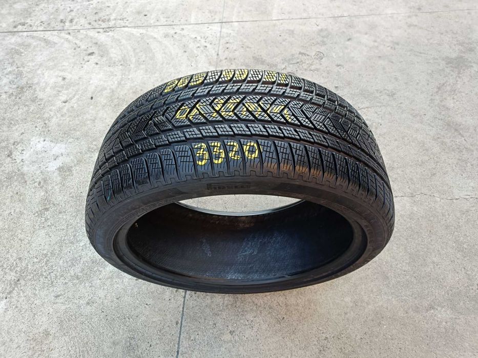 O anvelopa iarna 265 40 21 pirelli scorpion winter profil 7,5 mm 3320