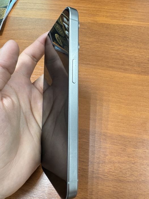 iPhone 15 pro 256 gb