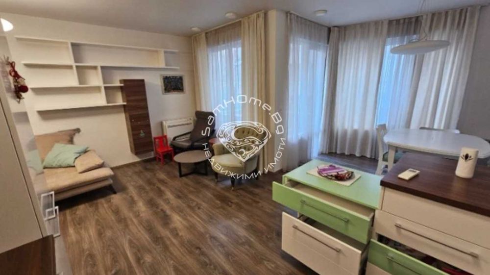 Продава се Тристаен апартамент в Варна, Базар Левски - 103 кв.м за 2602 €/кв.м - Снимка #5