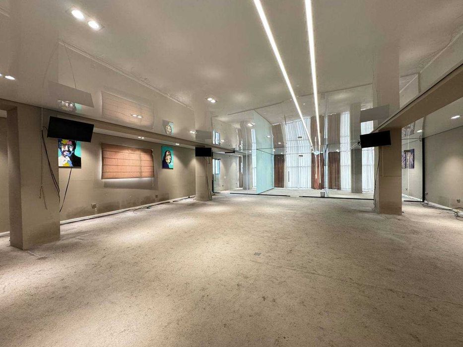 ПРОДАЁТСЯ помещение Паркентский 296 кв.м