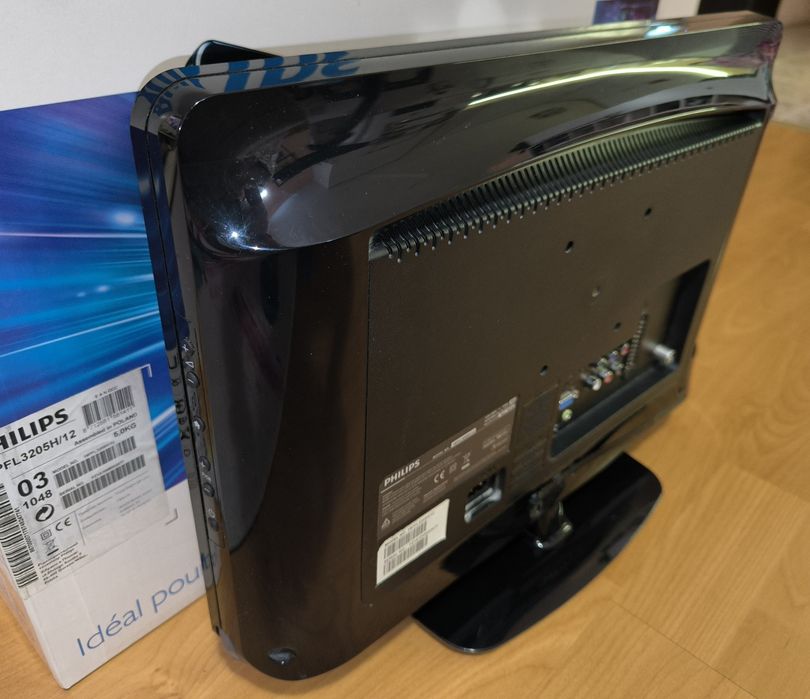 Телевизор PHILIPS 19" LED