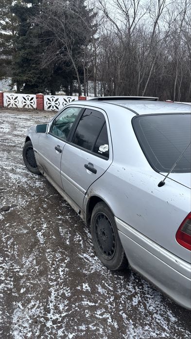 Мерседес с180 w202