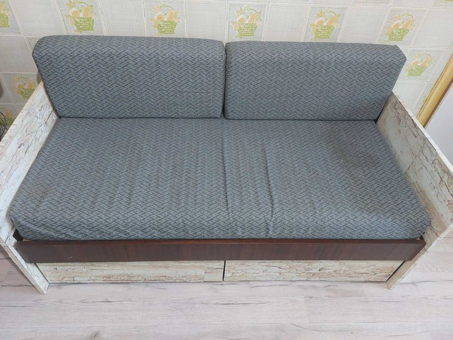 Кухненски диван с две чекмеджета