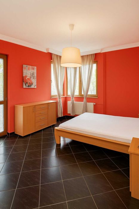 Дава се под наем Тристаен апартамент в София, Оборище - 95 кв.м за 715 € - Снимка #3