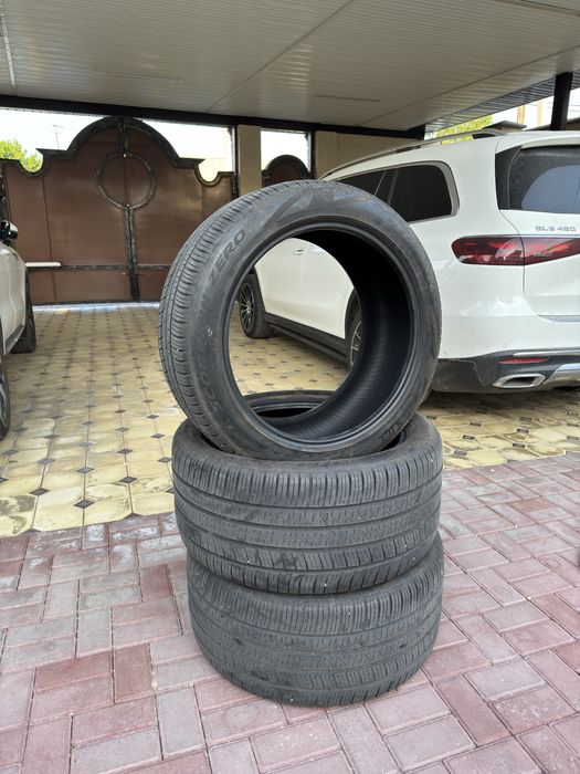 Pirelli Scorpion Zero