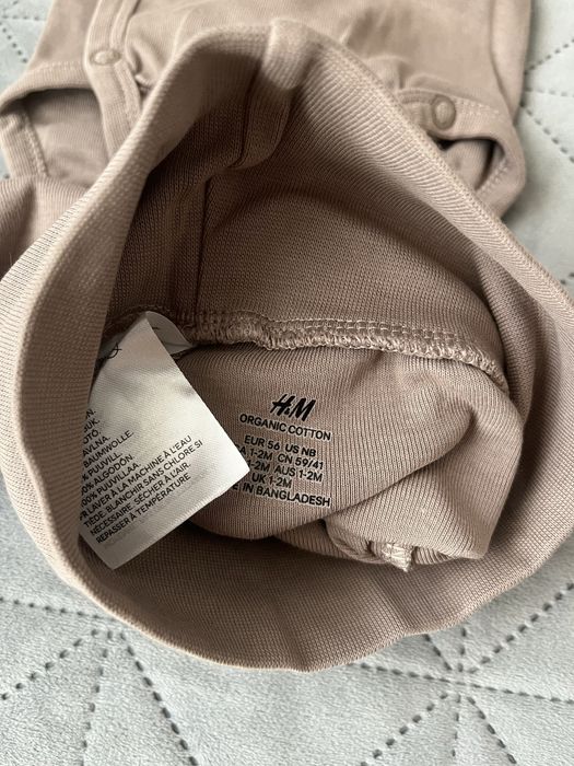 Două seturi pentru fetițe mărimea 50/56 H&M