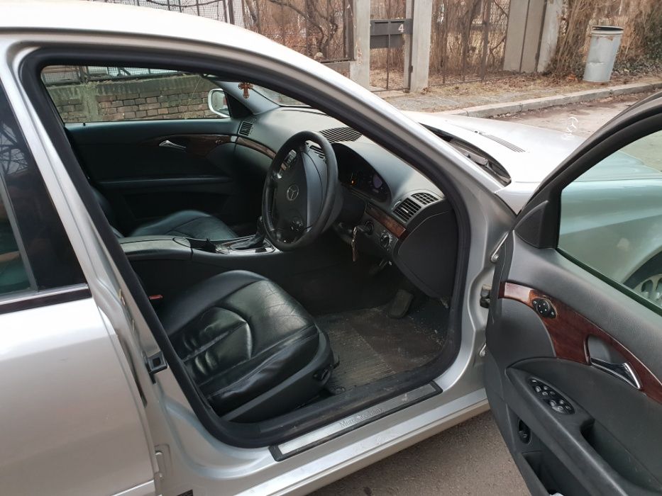 ***НА ЧАСТИ*** Продавам Мерцедес Е класа 2.7 CDI