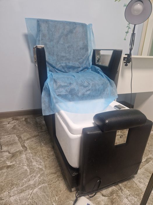 Педикюрный кресло