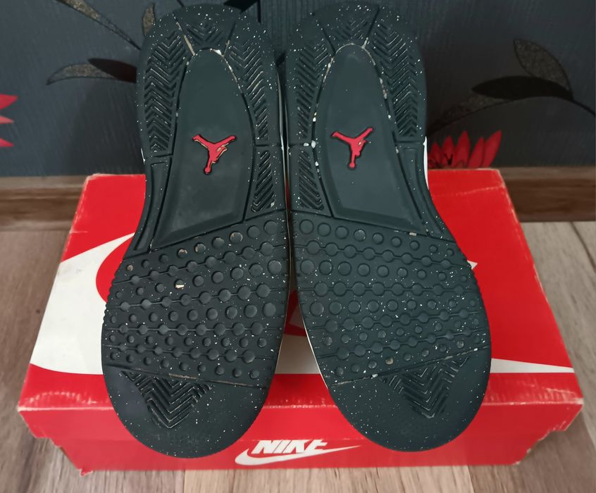 Air Jordan Deluxe BG