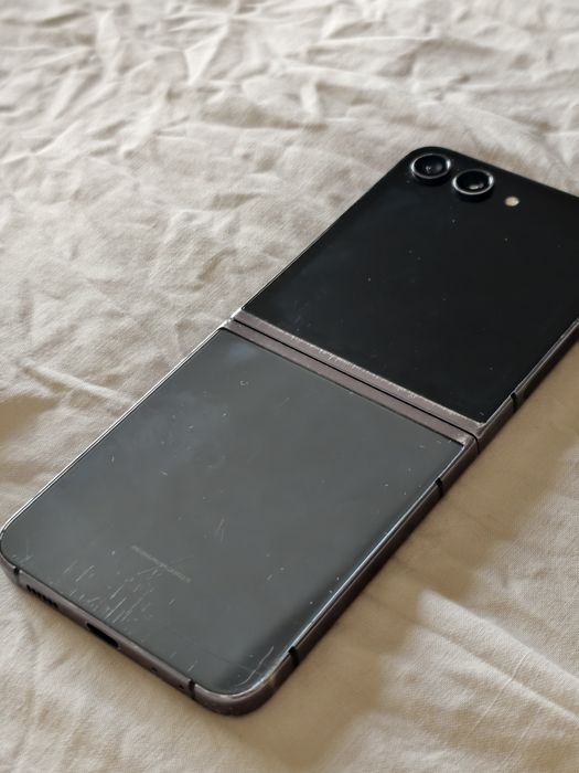 Samsung z flip 5 256gb