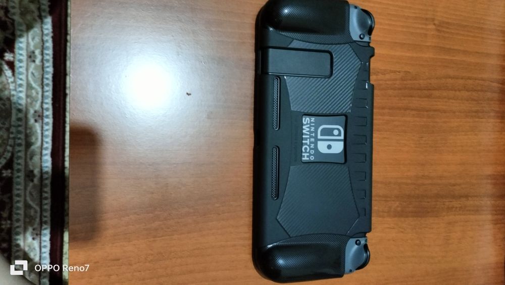 Продам нинтендо свич 2 ревизий.