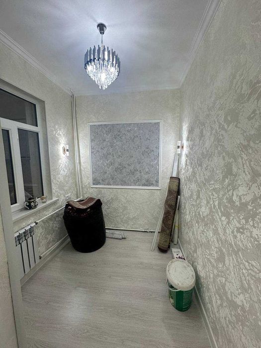 Продается квартира в Яшнабадском районе Асалабод 1-ком в 2-х ком 1-эт